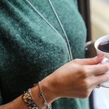 Las microacciones que se repiten cada día pueden revelar cómo una persona se organiza y toma decisiones. Las microacciones que se repiten cada día pueden revelar cómo una persona se organiza y toma decisiones.