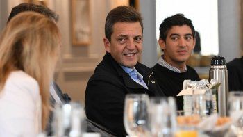 Massa se reunió con jóvenes profesionales argentinos en Washington.&nbsp;