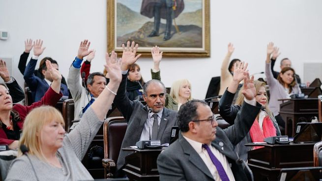 La reforma parcial de la Carta Magna riojana se juraría a fines de julio. 
