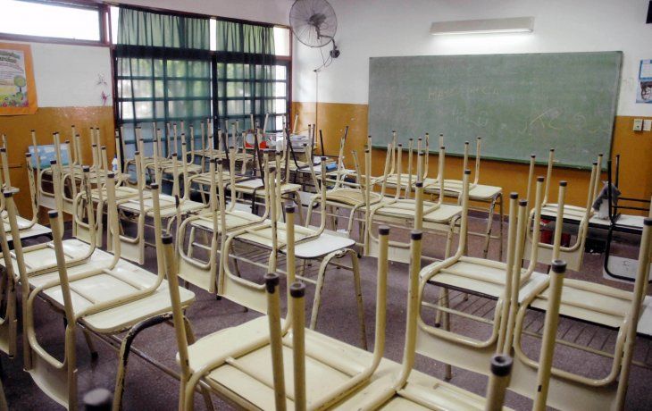 CTERA y el Frente de Unidad Docente Bonaerense anunciaron un paro nacional para el martes 14 de octubre en defensa de la educación pública.