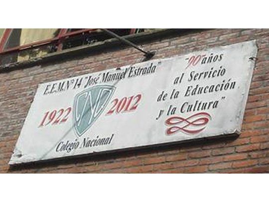 El imputado fue acusado de intimidación pública (Foto Facebook Cooperadora Colegio Nacional de Quilmes José Manuel Estrada)