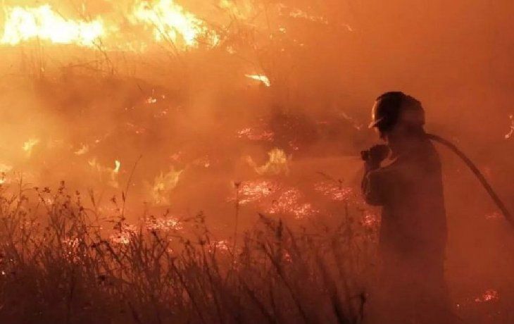Continúan activos 8 focos de incendios en Corrientes y 6 en Misiones