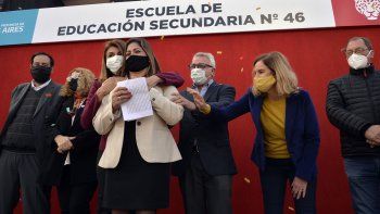 Julio y Gisela Zamora participaron de la inauguración de la escuela en el barrio Las Tunas