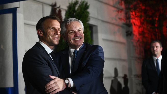 Alberto Fernández y Macron.jfif