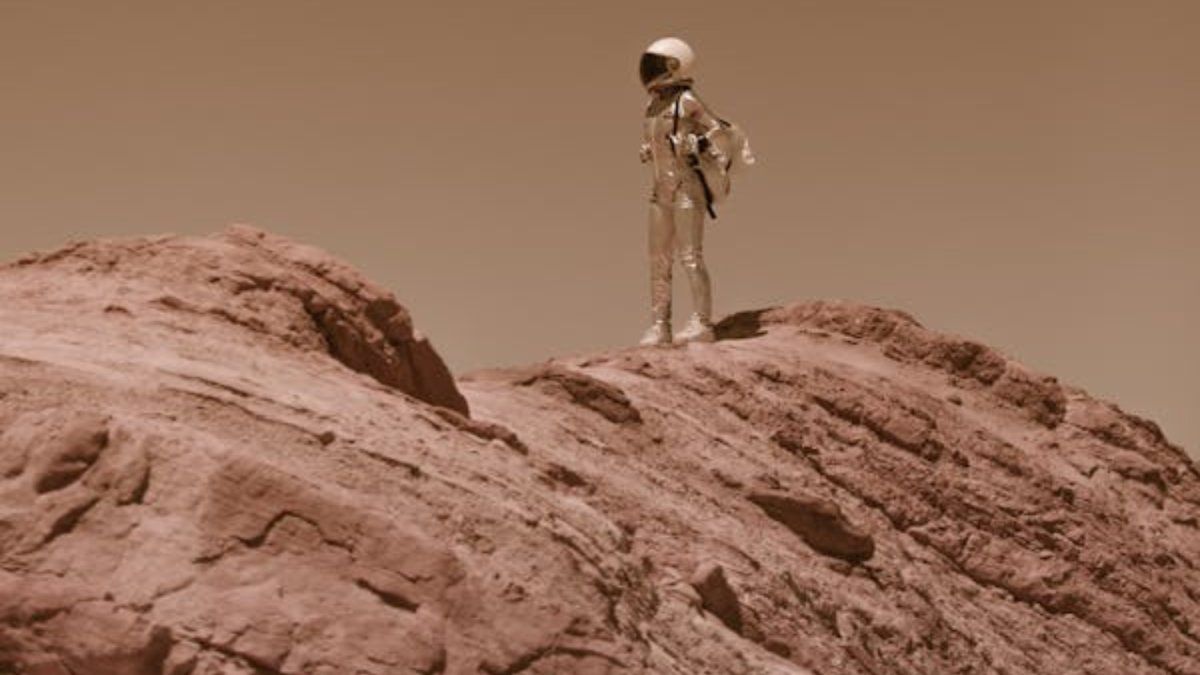 NASA discovered remains of human life on Mars and considered it a “historical vestige”