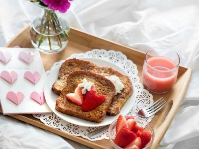 Día de San Valentín en casa: 3 ideas de desayunos y picadas gourmet para  sorprender a tu pareja