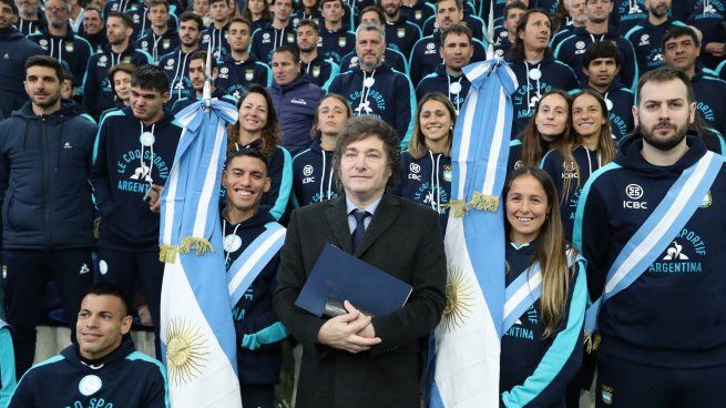 Milei saludó a los deportistas argentinos en la previa de los Juegos Olímpicos. 