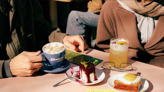Del street food asiático a fenómeno porteño: revolucionó los baos y suma una cafetería con sello oriental.