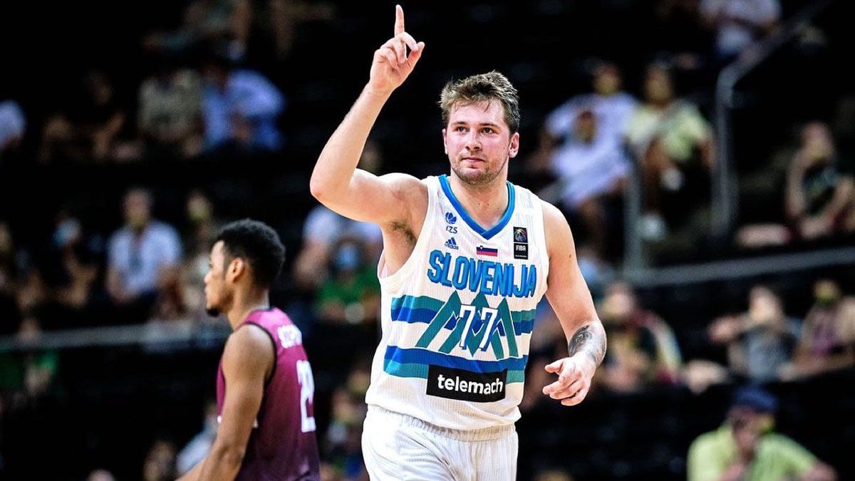 Slovenian Luka Doncic scored 73 points in Dallas’ 148-143 victory over Atlanta