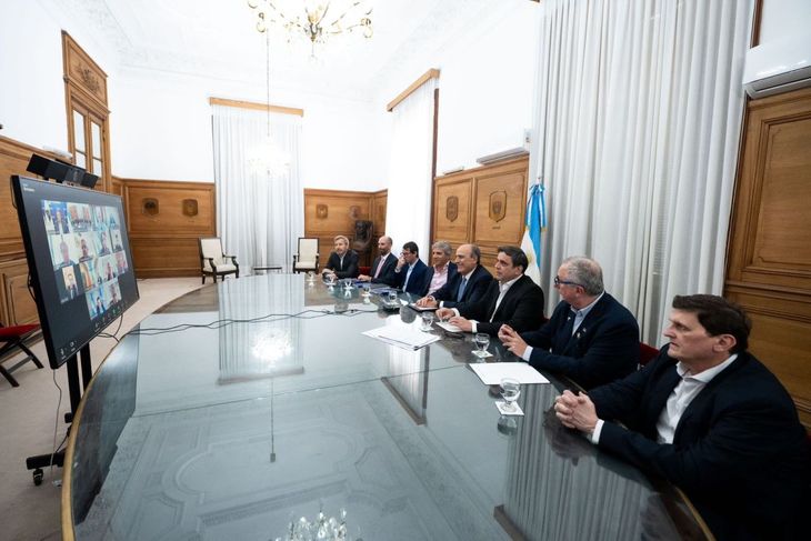 Nación se reunió con gobernadores vía Zoom.