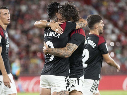 Goleador. Chimy Ávila le dio el triunfo a Osasuna sobre Almería por la Liga de España.