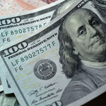 El dólar global baja en una jornada dominada por otras monedas. El dólar global baja en una jornada dominada por otras monedas.