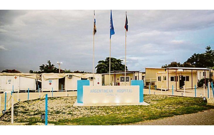 ámbito.com | Adicionales. El Hospital Móvil de la Fuerza Aérea que fue instalado en Haití para la misión de Cascos Azules en ese país entre 2009 y 2016 prestó servicios médicos adicionales que nunca le fueron cobrados a la ONU. La Cancillería avanzó con el trámite par