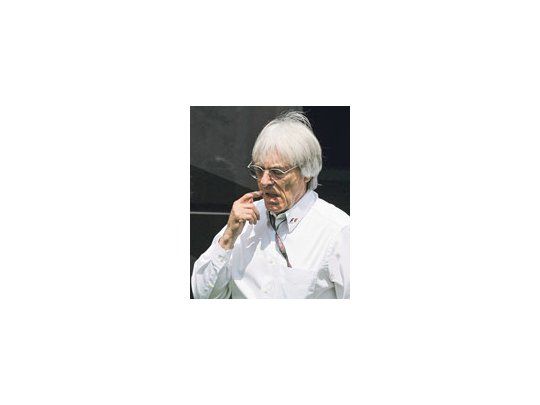 Ecclestone convocó a una reunión de urgencia para intentar solucionar el conflicto suscitado entre la FIA y la FOTA.