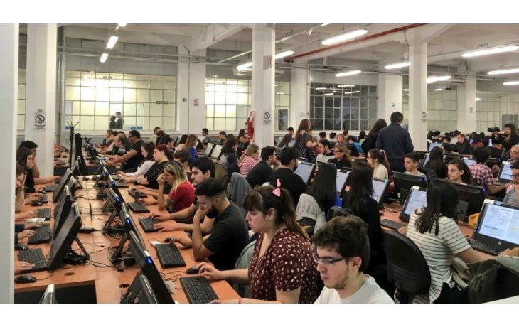 ámbito.com | Desde Indra anticiparon que en el escrutinio de Provincia va a suceder algo similar respecto  a las primarias. Se desligaron de acusaciones de fraude al asegurar que no interpretamos telegramas. En tanto, la DINE estima que la carga total estará hacia