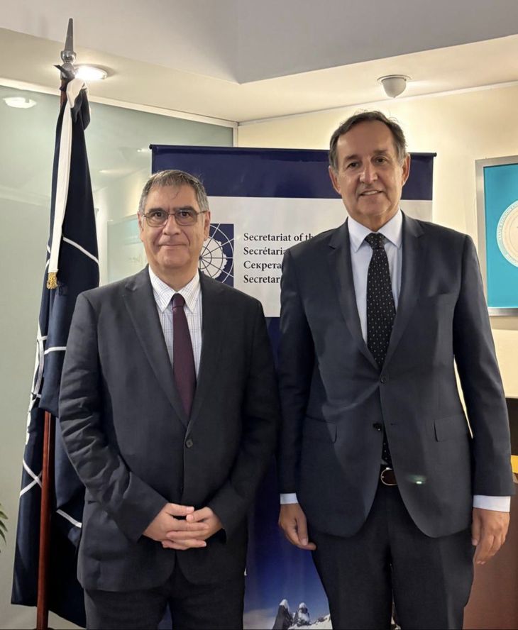 Fulvio Pompeo, Secretario General y de Relaciones Internacionales del Gobierno de la Ciudad de Buenos Aires, estuvo este viernes con el Secretario del Tratado Antártico, Francisco Berguno.