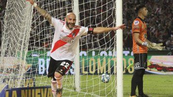 Pinola anotó el primero de River.