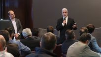 El secretario de Comercio Interior, Roberto Feletti, y los directivos de las principales empresas productoras de bienes de consumo masivo, de cadenas de supermercados y de la Coordinadora de las Industrias de Productos Alimenticios (Copal), acordaron este lunes el efectivo retrotraimiento de precios al 10 de marzo y garantizar el correcto abastecimiento en góndola.