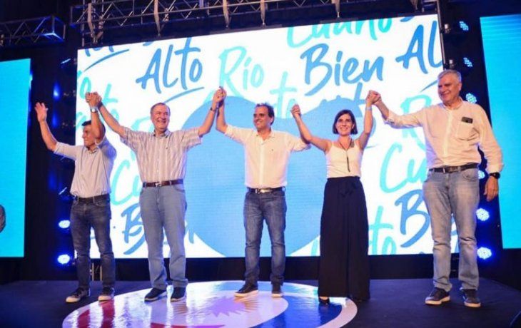 El gobernador Juan Schiaretti, durante el lanzamiento de la campa&ntilde;a por la reelecci&oacute;n de Juan Manuel Llamosas en R&iacute;o Cuarto.