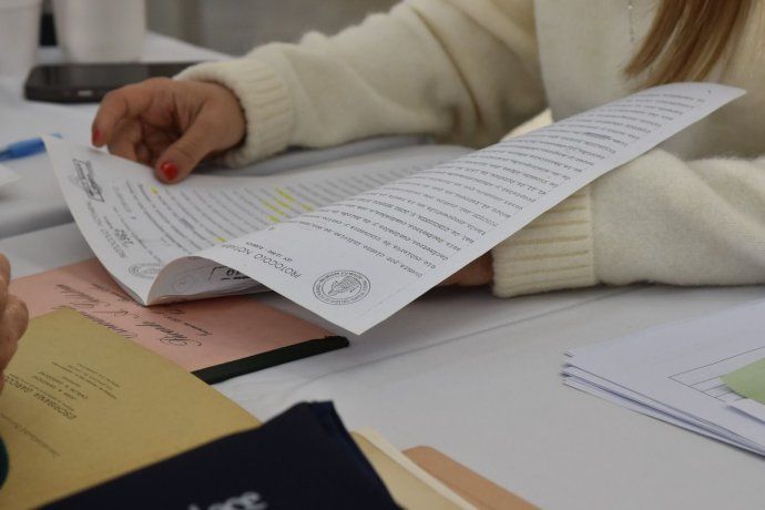 Escritura en mano. La donación, estimativamente, puede costar entre el 4% y el 5% del valor fiscal o del valor inmobiliario de referencia Escritura en mano. La donación, estimativamente, puede costar entre el 4% y el 5% del valor fiscal o del valor inmobiliario de referencia