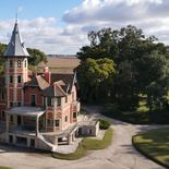 Felicitas Guerrero heredó la estancia después la muerte de su esposo. Felicitas Guerrero heredó la estancia después la muerte de su esposo.