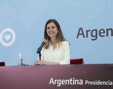 La titular de ANSES, Fernanda Raverta, dará una conferencia de prensa junto al ministro de Cultura, Tristán Bauer.