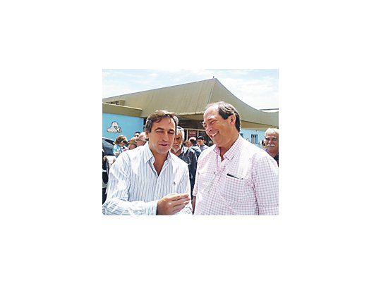 Ramón Mestre y Ernesto Sanz, ayer en Córdoba.