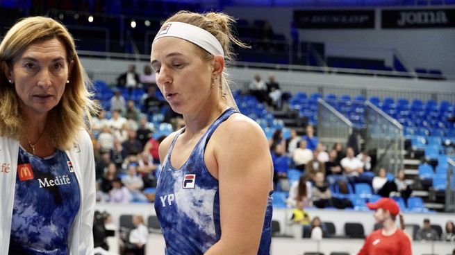 Pura decepción. Podoroska jugó en un muy bajo nivel en los singles y Argentina perdió ante Eslovaquia.
