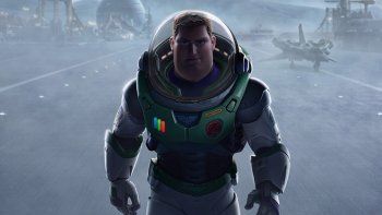 paises musulmanes prohibieron la pelicula lightyear por besos femeninos