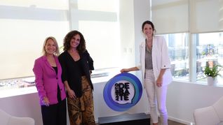 CarolinaDal Bo, de Aeropuertos Argentina; y Carola Baglietto,de Arcos Dorados, encabezaron el tercer panel de Ámbito Debatesobre Liderazgo Sostenible. CarolinaDal Bo, de Aeropuertos Argentina; y Carola Baglietto,de Arcos Dorados, encabezaron el tercer panel de Ámbito Debatesobre Liderazgo Sostenible.