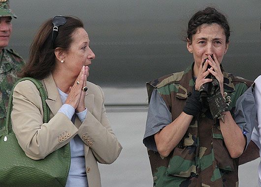 Le agradezco al presidente Uribe que haya tomado el riesgo de hacer el rescate (foto 8)