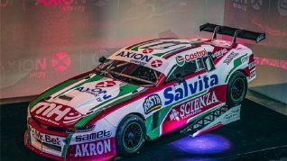 Agustín Canapino presentó su nuevo auto para el Turismo Carretera junto a AXION energy Agustín Canapino presentó su nuevo auto para el Turismo Carretera junto a AXION energy