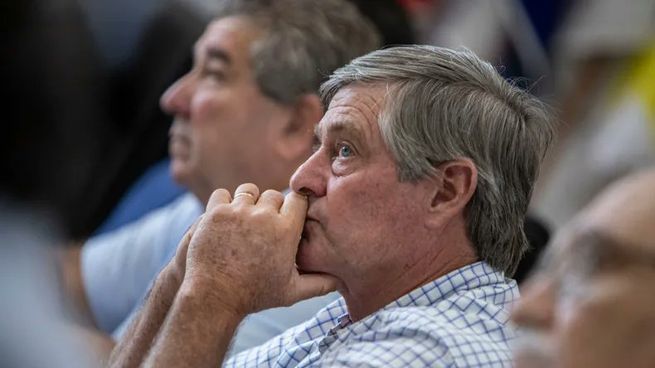 El intendente blanco electo sigue con la medida cautelar que le prohíbe la entrada a dependencias municipales. 