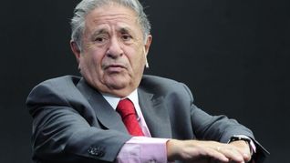 En la actualidad, Duhalde continúa en diálogo político con dirigentes bonaerenses. En la actualidad, Duhalde continúa en diálogo político con dirigentes bonaerenses.