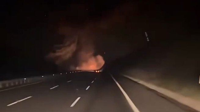 El avión se estrelló cerca de una autopista que conecta Estambul con Esmirna.