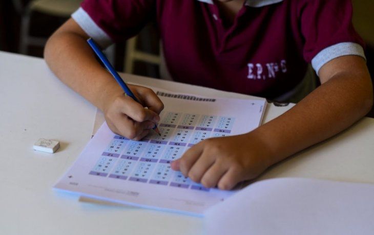 Las últimas tres pruebas Aprender evaluaron los logros de aprendizaje de estudiantes que han transitado parte de su escolaridad durante el periodo de pandemia.&nbsp;