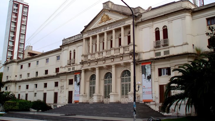 Las leyes aún no habían sido reglamentadas, lo que motivó la asignación formal al Ministerio de Seguridad. Las leyes aún no habían sido reglamentadas, lo que motivó la asignación formal al Ministerio de Seguridad. 