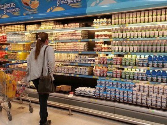 En los supermercados la contracción del consumo ya alcanza a los diecisiete meses consecutivos, confirmó el INDEC.