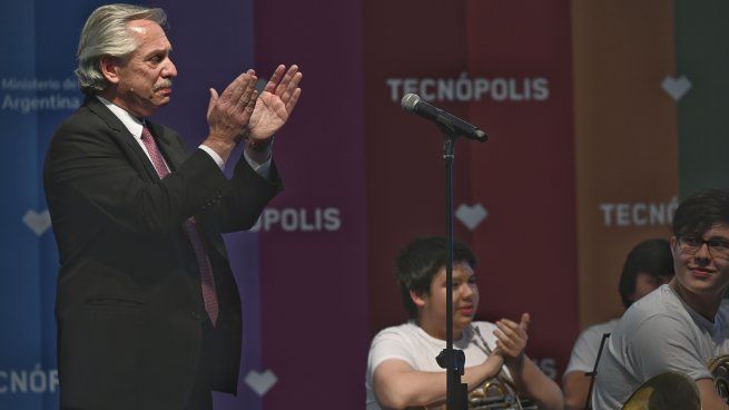 Alberto Fernández participó de una presentación de la Orquesta Infantil Argentina en Tecnópolis.