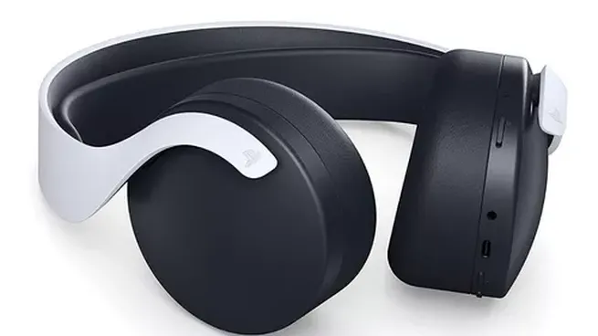Los auriculares gamer inalámbricos PlayStation Pulse 3D CFI-ZWH1 son color blanco y negro