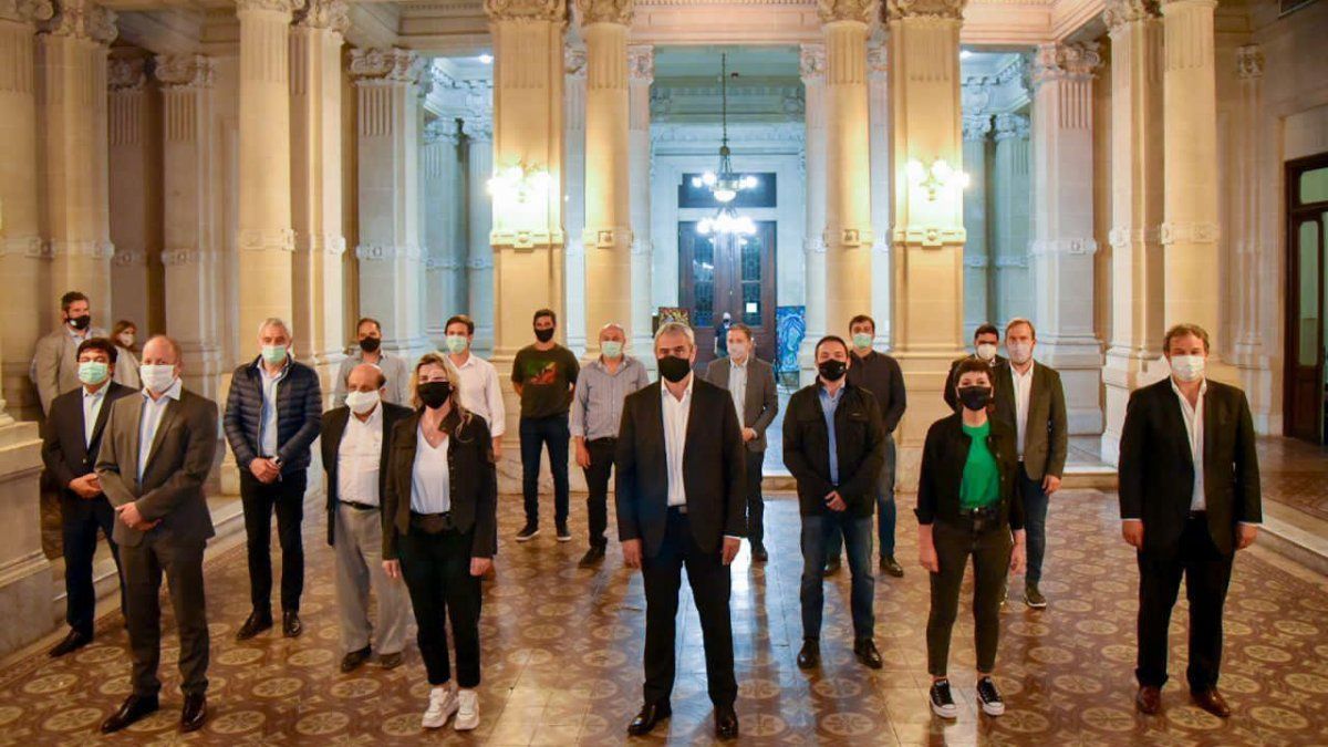 Intendentes del conurbano del FdT se reunieron con el ministro Ferraresi