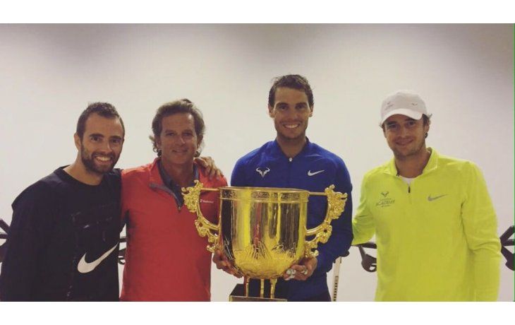 Nadal fue superior al australiano, tanto en el servicio (casi el 70% de las primeras bolas, y ningún break concedido) como en el resto (12 bolas de break procuradas).