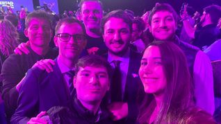 Un grupo de referentes de la militancia libertaria celebró la victoria de Manuel Adorni. 