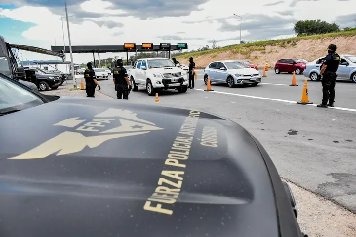 De acuerdo con los datos difundidos por NA, la Policía Antinarcotráfico llevó adelante un total de 946 procedimientos positivos en el marco de un operativo preventivo diseñado especialmente para el evento. De acuerdo con los datos difundidos por NA, la Policía Antinarcotráfico llevó adelante un total de 946 procedimientos positivos en el marco de un operativo preventivo diseñado especialmente para el evento.