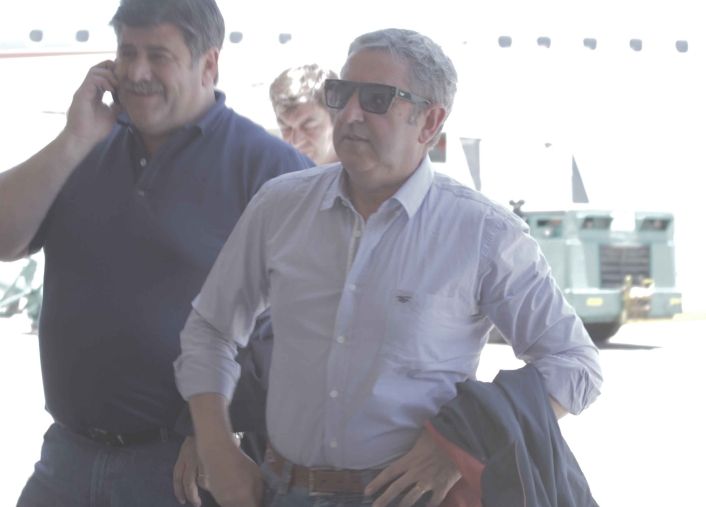 Cambiemos llegó con 15 aviones privados en Jujuy (foto 10)