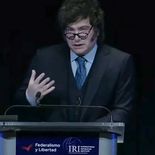 Javier Milei defendió su programa económico y criticó a la oposición peronista en un evento en Nueva York.