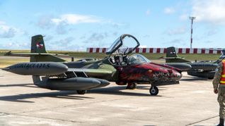 Uruguay, que recientemente adquirió aviones A-29 Super Tucano desde Brasil, es el país de Sudamérica con mayor gasto per cápita en la materia. Uruguay, que recientemente adquirió aviones A-29 Super Tucano desde Brasil, es el país de Sudamérica con mayor gasto per cápita en la materia.