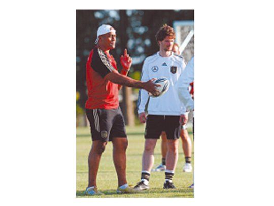 La ovalada, con sol y glamour