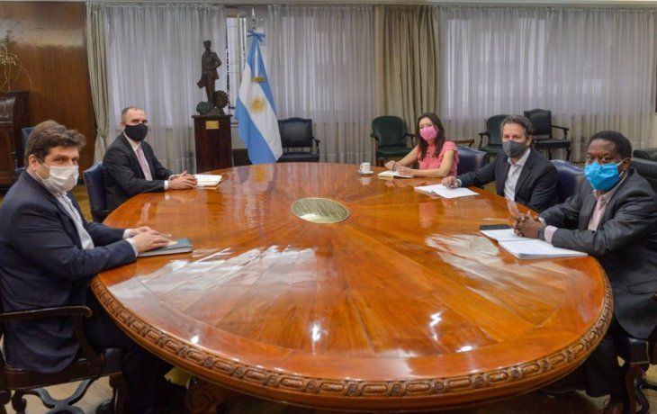 “La premisa es crecer, afirmó Martín Guzmán.