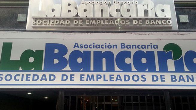 Paritaria bancaria: cuánto cobran los empleados de bancos en mayo 2024